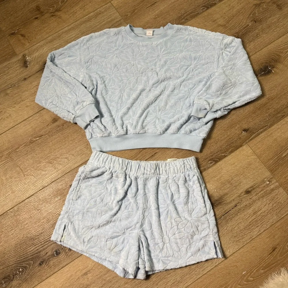 Old Navy light blue sweater short set